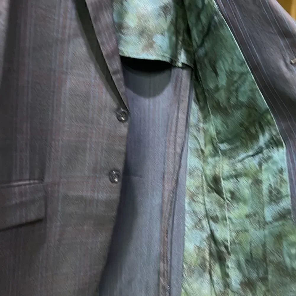 Madden’s Arcadia, LA Curly Men’s Sports Coat Blue Grey w Blue & Red Stripes